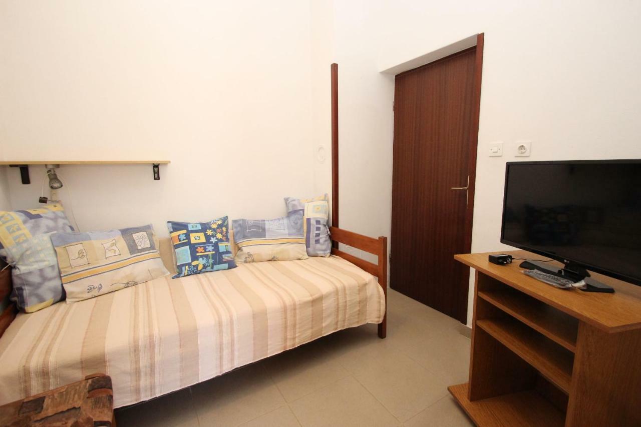 Apartment Sasa Bozac Пореч Екстер'єр фото