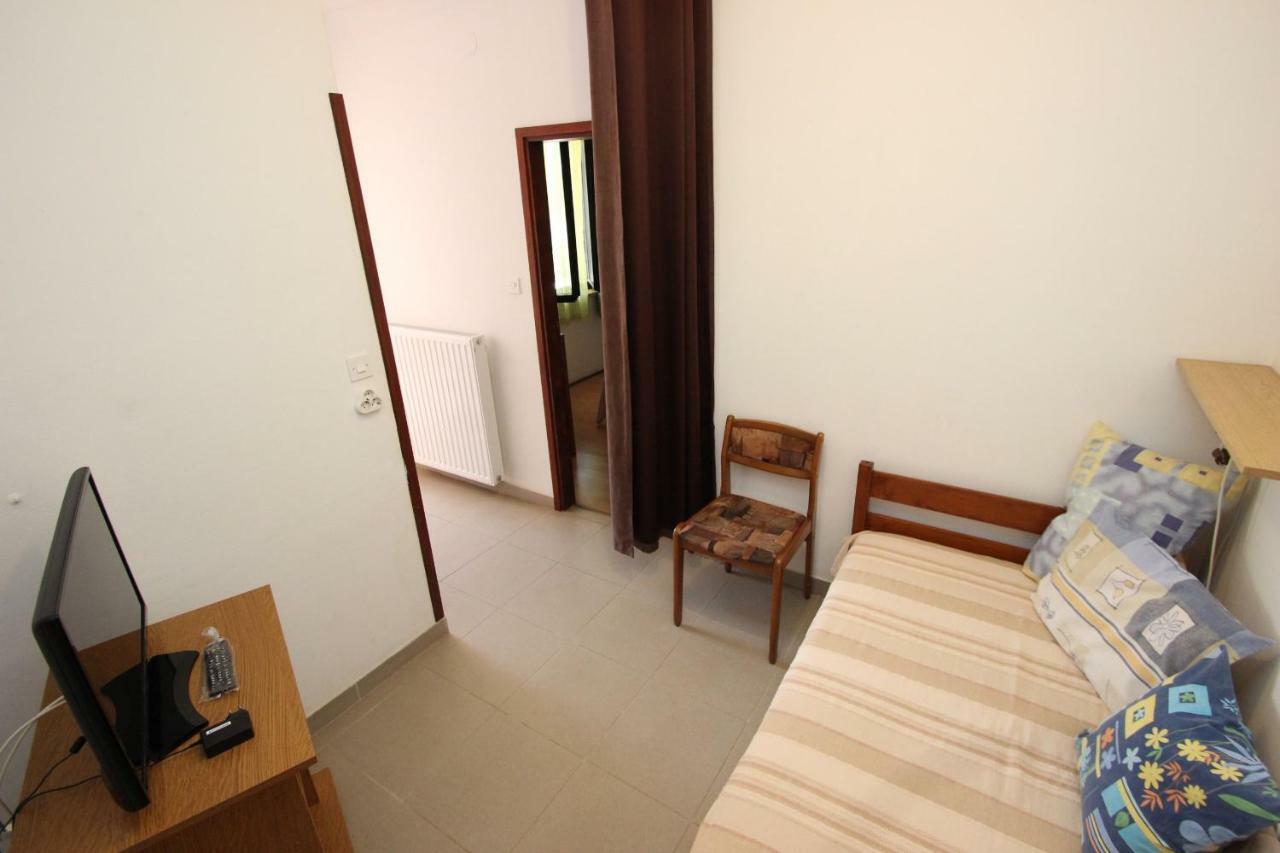 Apartment Sasa Bozac Пореч Екстер'єр фото