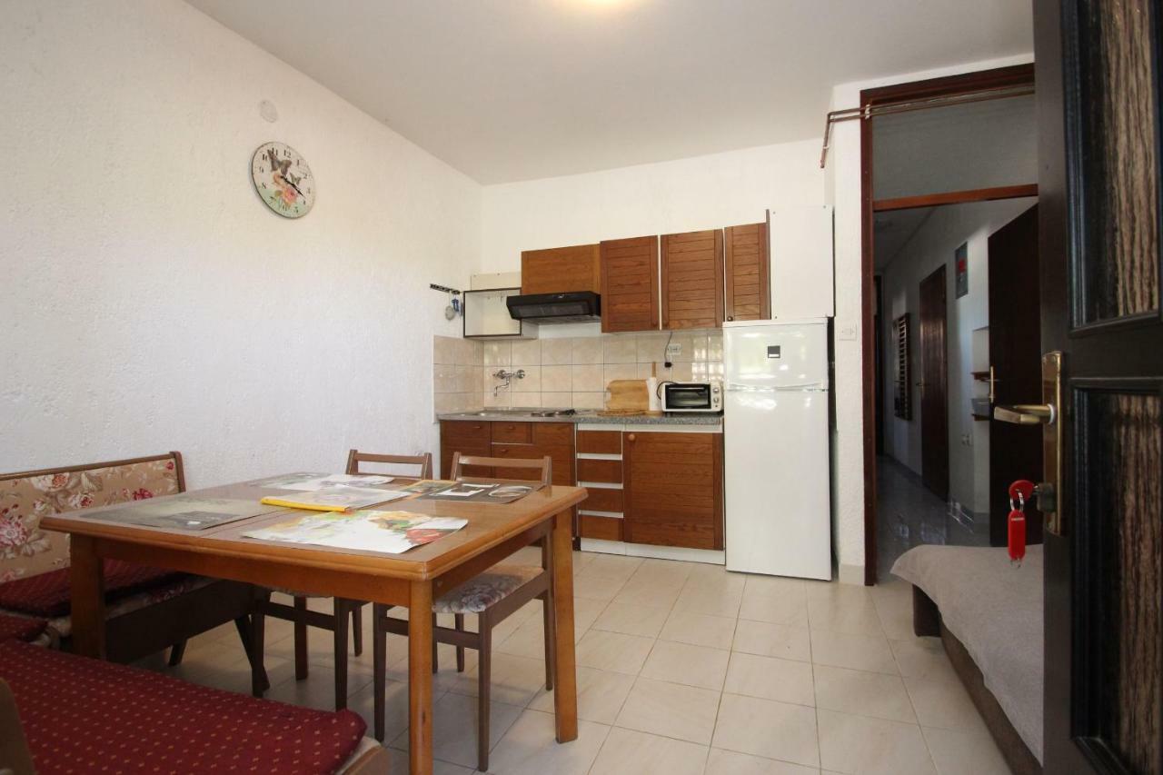 Apartment Sasa Bozac Пореч Екстер'єр фото